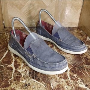 Crocs women's walu canvas loafer blue shoes slip-on marked size 7.